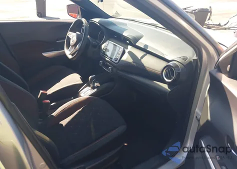 2019 Nissan Kicks Sr из США, поврежденный, VIN 3N1CP5CU2KL528202